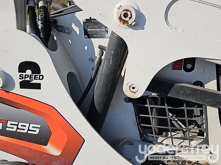 2019-bobcat-t595-image-7