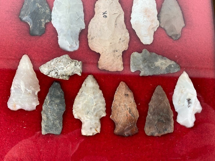 #89-•-#5154-•-(17)-framed-native-american-artifacts-image-4