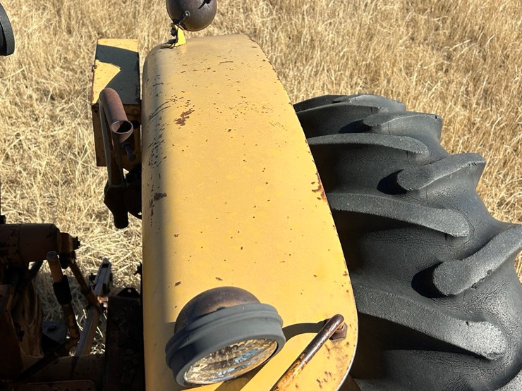 minneapolis-moline-m602-image-23