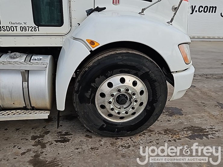 2014-kenworth-t300-image-9