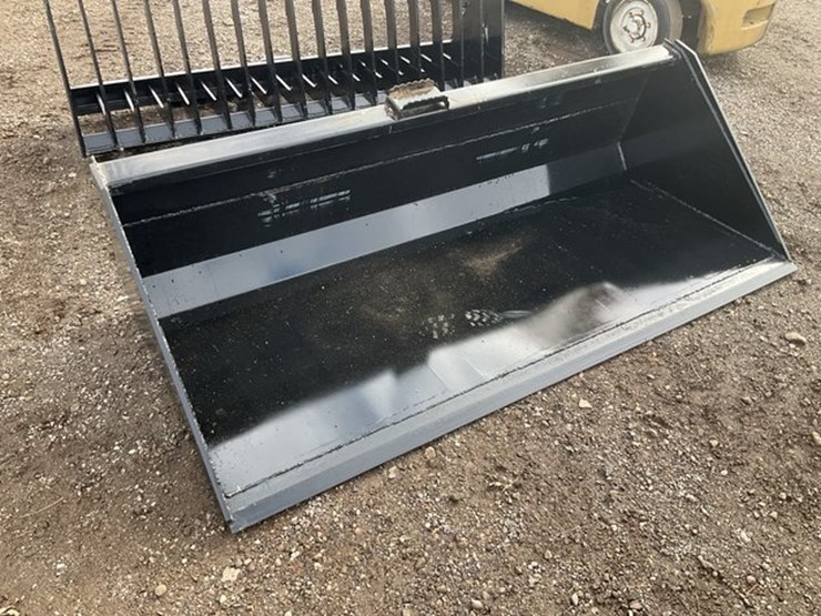 #1370-•-unused-kc-78"in-bucket-with-single-blade-image-1