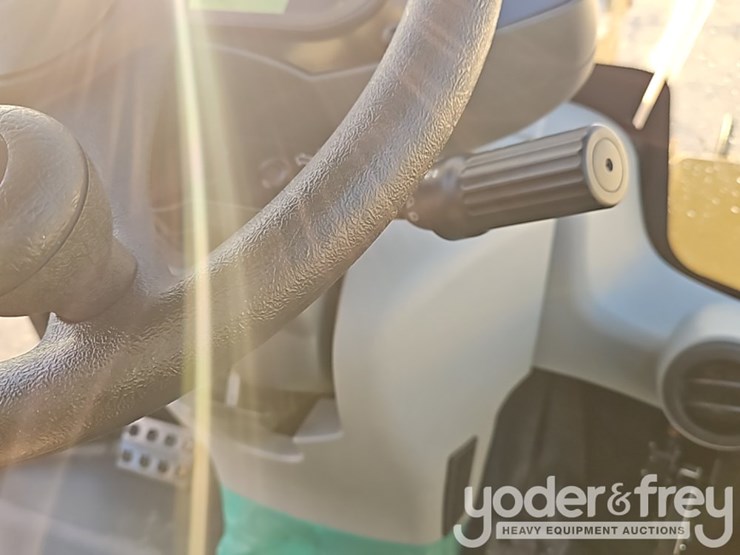 caterpillar-910-image-30