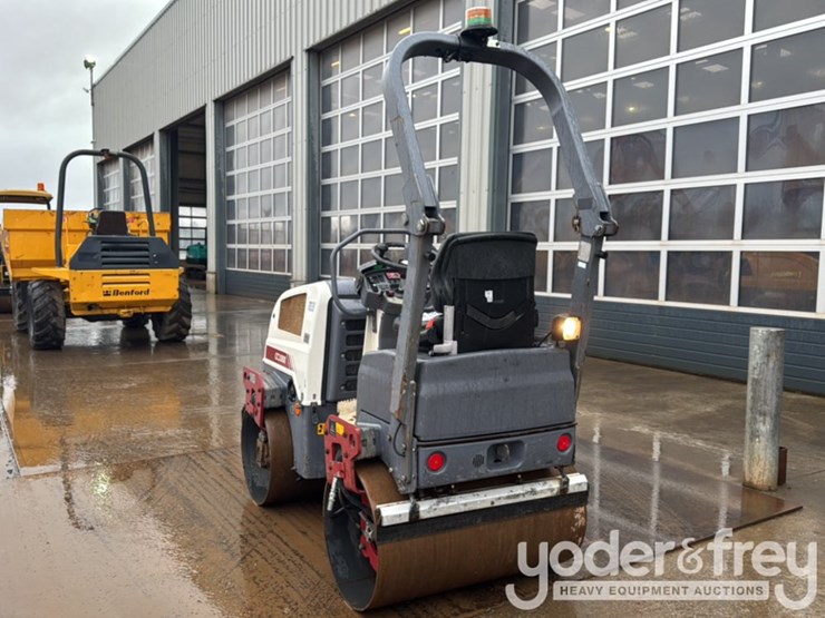 2020-dynapac-cc1000-image-3