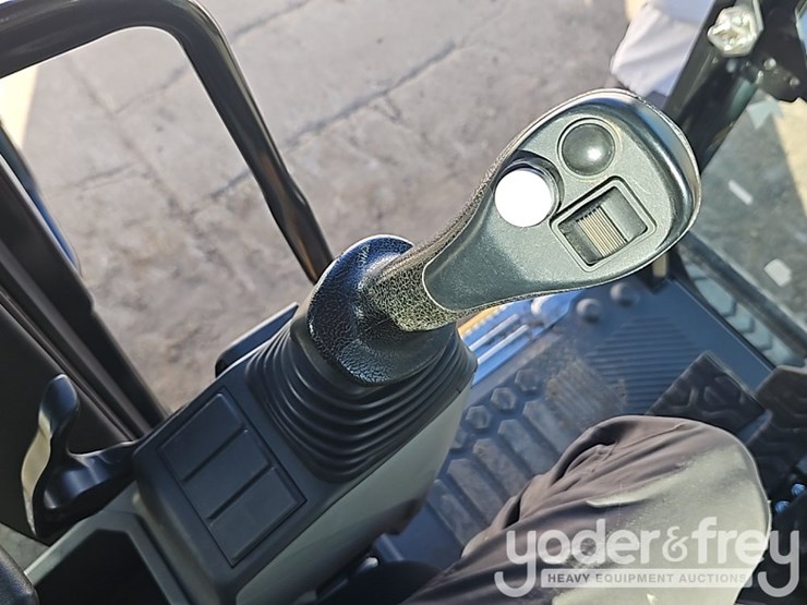 2022-caterpillar-315-gc-image-36