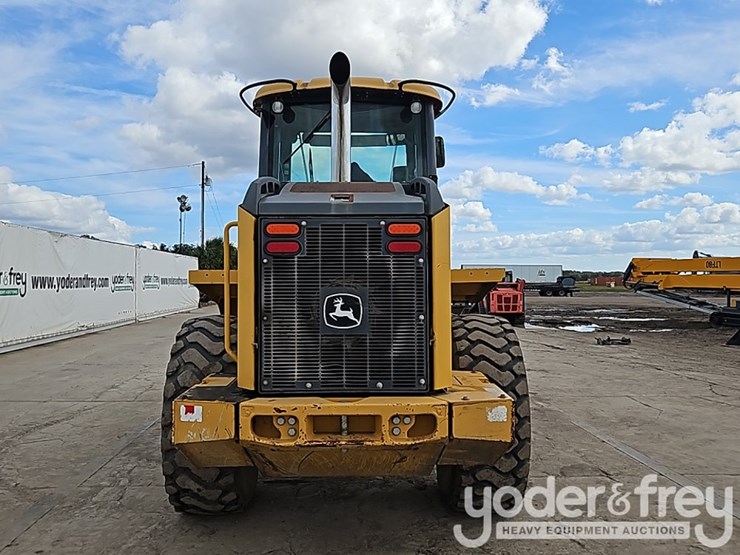 2015-deere-524k-image-21