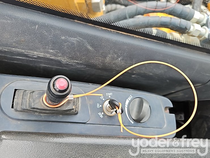 2023-sany-sy135c-image-40