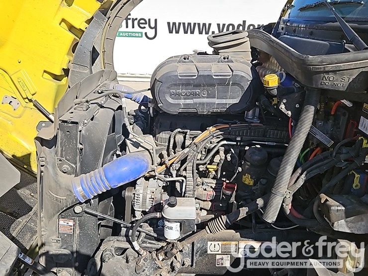 2024-peterbilt-579-image-26