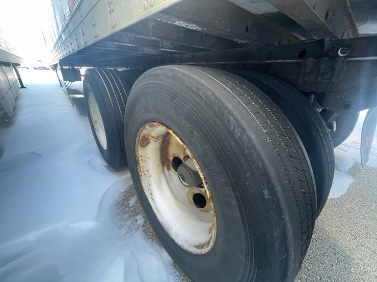 2012-utility-reefer-image-26