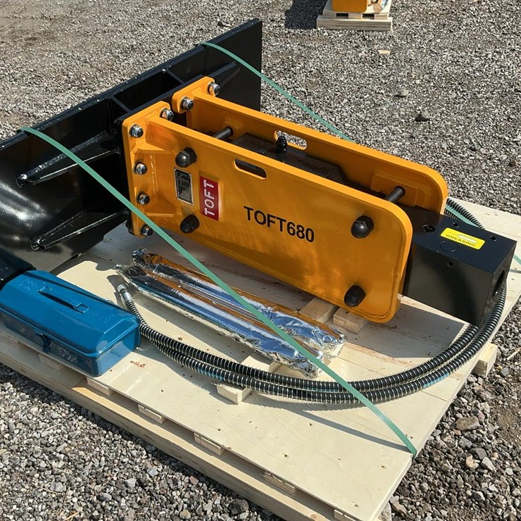 2025 NEW HOLLAND L213