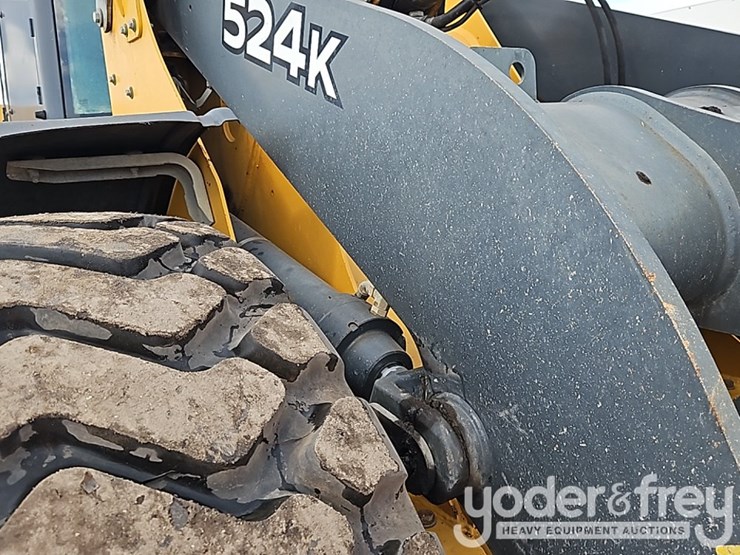 2015-deere-524k-image-11