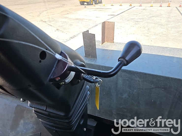 2013-prinoth-panther-t8-image-34