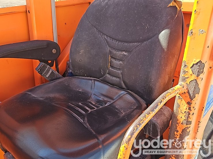 2014-sky-trak-10054-image-23