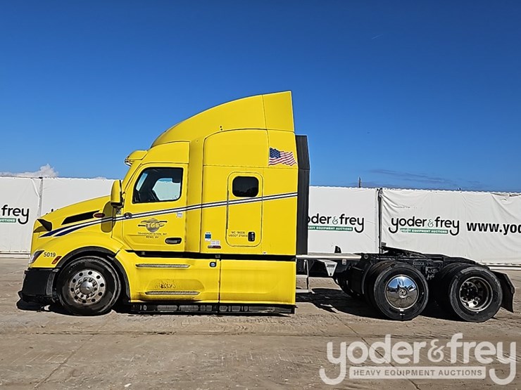2024-peterbilt-579-image-3