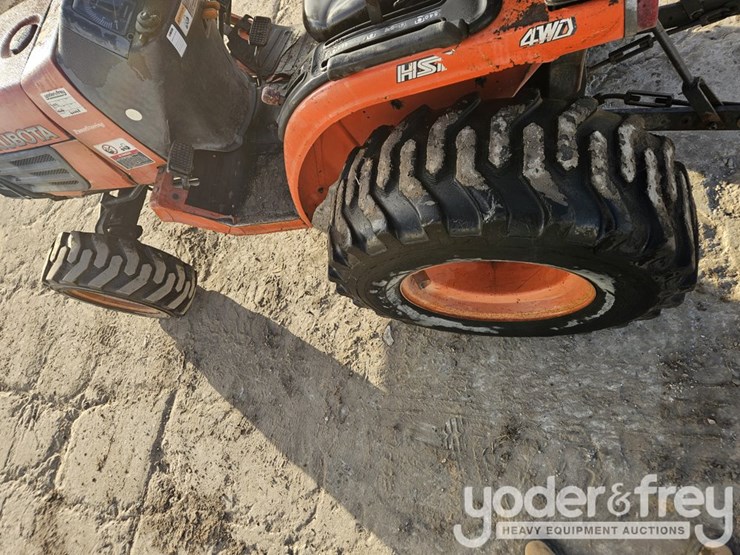 2006-kubota-b7510hsd-image-16