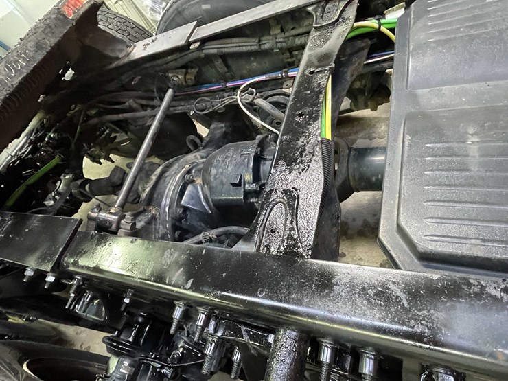 #6227-•-2018-freightliner-cascadia-day-cab-semi-truck-(title-in-delay)-image-35