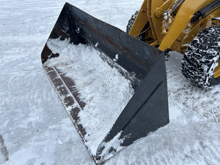 caterpillar-903d-image-10