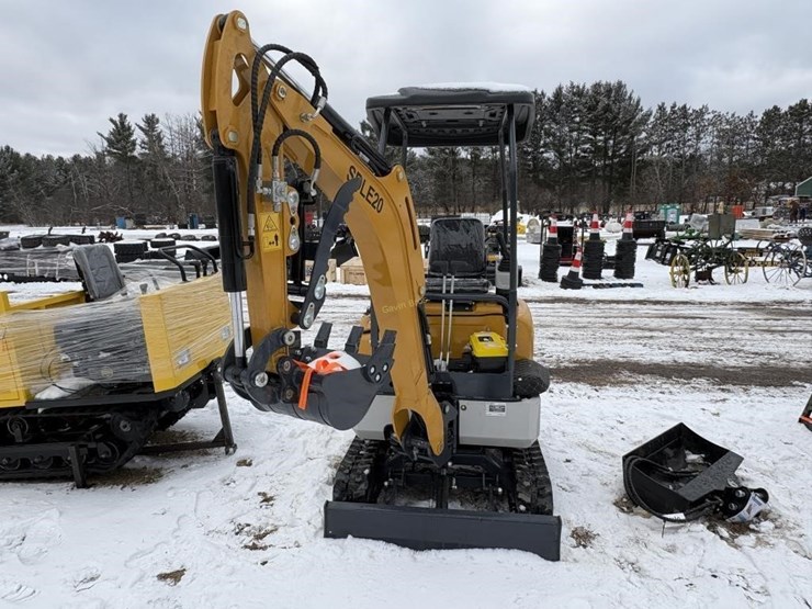 new-sd-lanch-sdle20-mini-backhoe-image-2