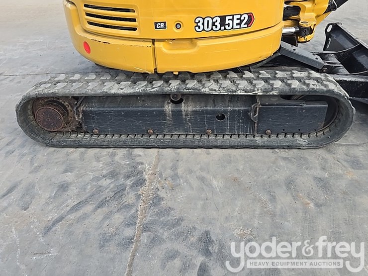 2021-caterpillar-303-image-16