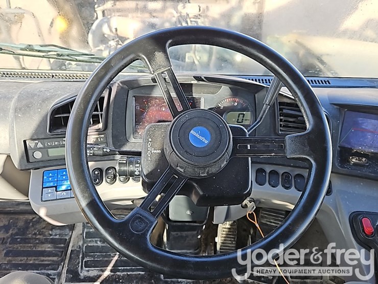 2015-komatsu-hm400-image-35