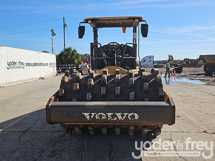 2018-volvo-sd115b-image-12