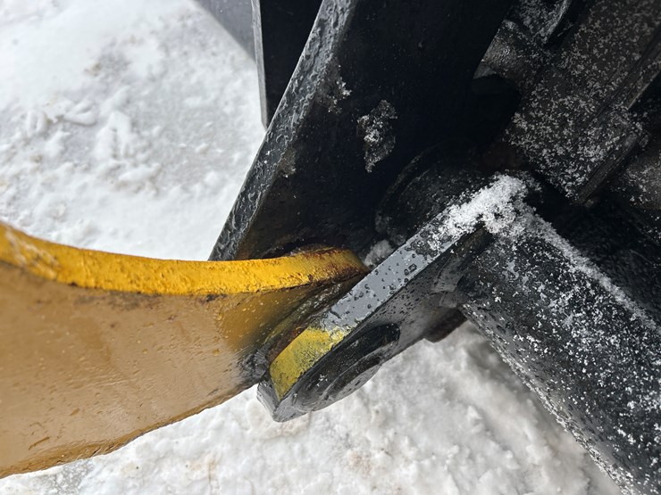 caterpillar-903d-image-17