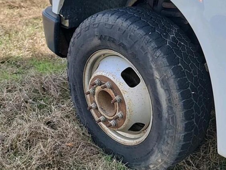 2008-ford-f350-image-12