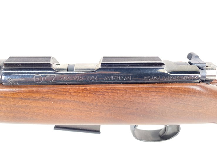 #35-•-#1406-•-cz-usa-model-452-2e-bolt-action-rifle-17-hmr-image-3