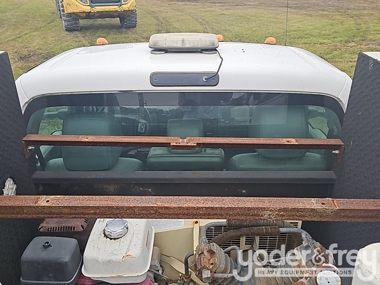 2016-ford-f550-image-27