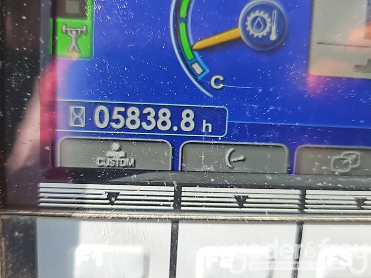 2022-komatsu-d61px-24-image-36