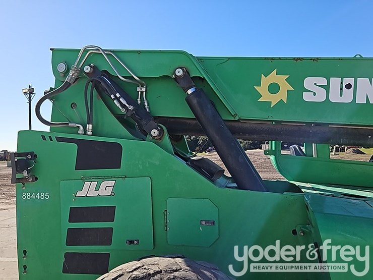 2016-sky-trak-6042-image-14