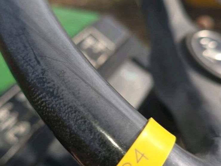 john-deere-2210-image-21