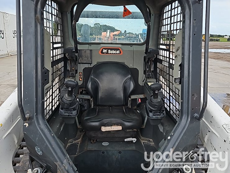 2021-bobcat-t76-image-24