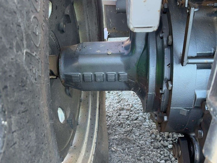 1980-series-iii-white-155-tractor,-2wd,-18.4x38-tires,-5100hrs,-540/-small-1000-pto,-ac-and-heat-work,-seller-is-upgrading,-2-remotes,-approx.-90%-tread-on-tires-image-12