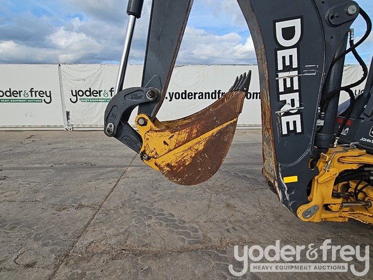 2017-deere-310sl-image-28