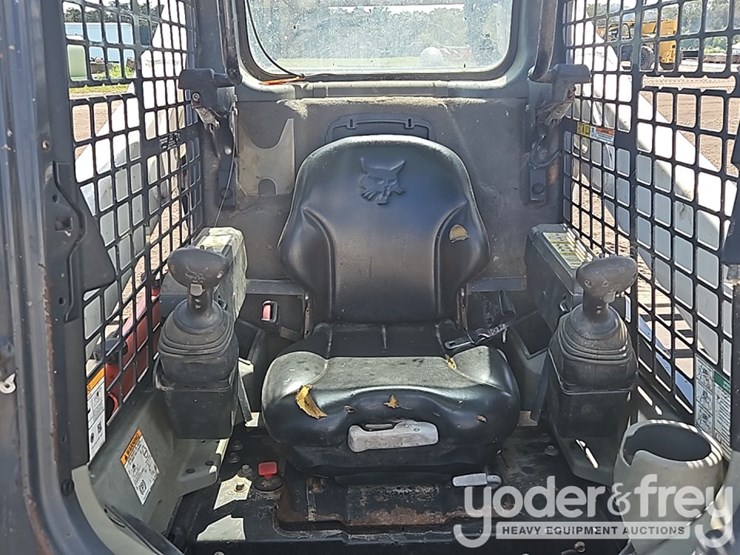 2017-bobcat-t770-image-85