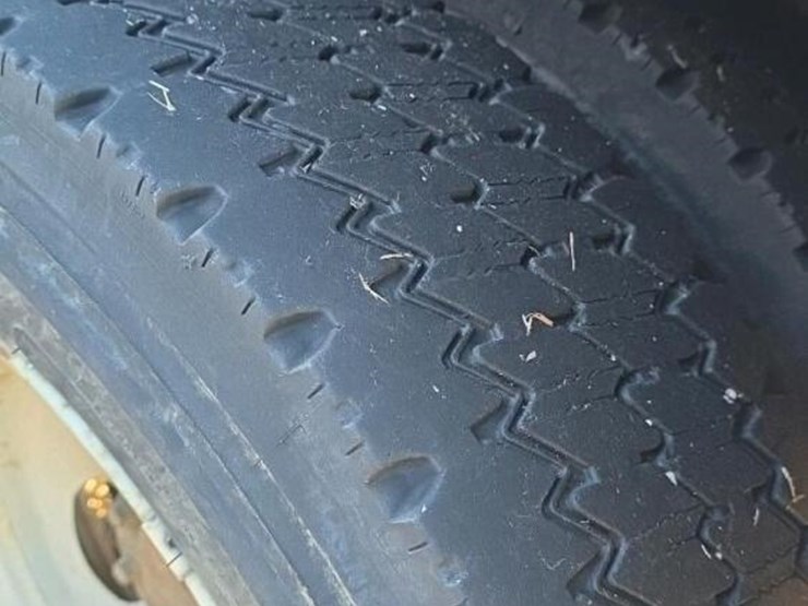 2012-ford-f550-image-23