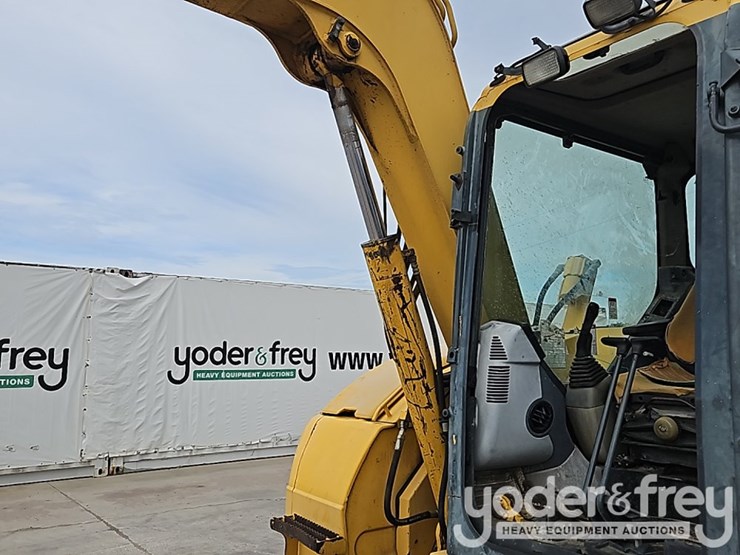 2010-komatsu-pc78us-8-image-20