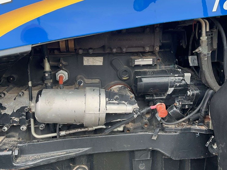 2012-new-holland-275-image-9