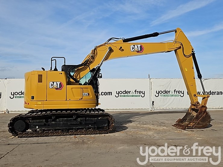 2021-caterpillar-325-image-6