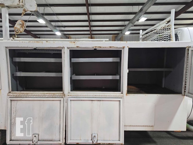 1999-ford-f550-image-21