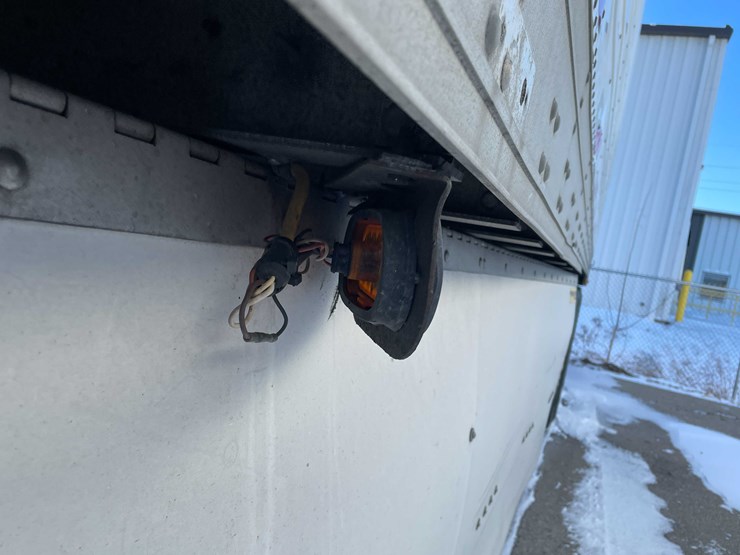 2010-utility-reefer-image-18