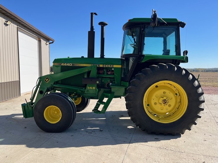 1980-john-deere-4440-full-restore-image-6