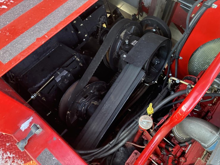 2010-case-ih-6088-image-63