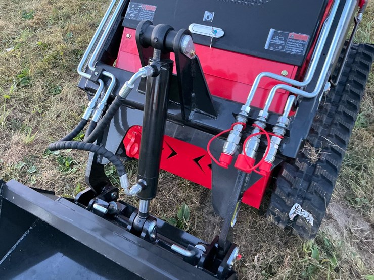 #1018-•-unused-future-ft360t-skid-steer-loader*-image-10