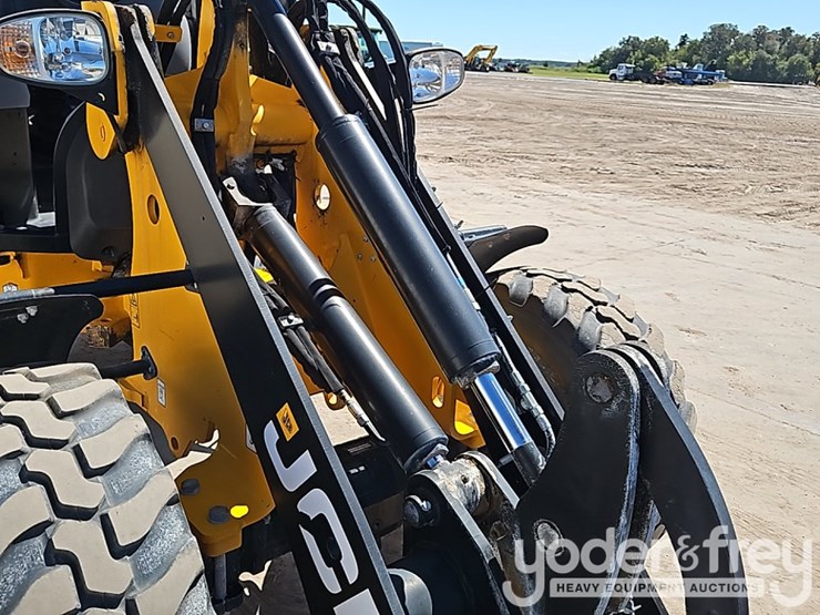 2023-jcb-407-image-13