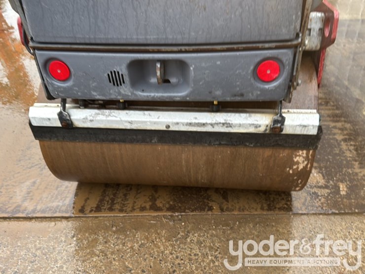 2020-dynapac-cc1000-image-12