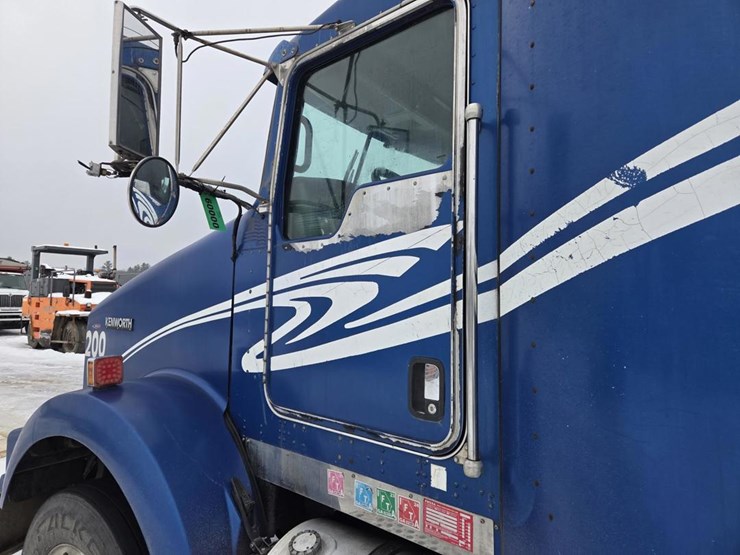 2003-kenworth-t800-image-19