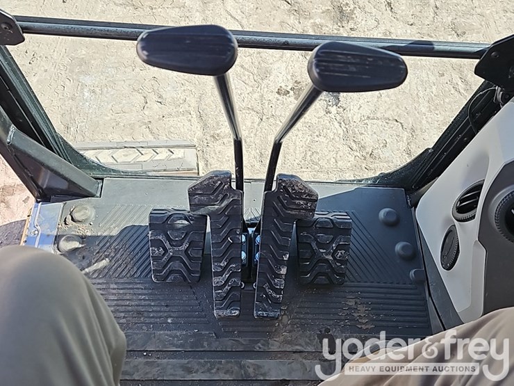 2023-caterpillar-315-image-38