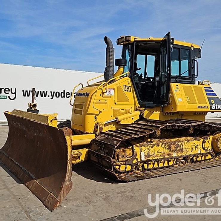 2022 KOMATSU D61PX-24