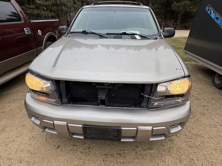 2003-chevrolet-trailblazer-image-2